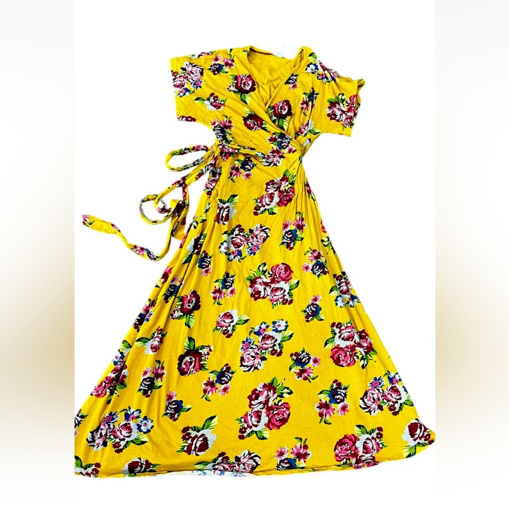 Matilda Jane Alana Floral Print Wrap Maxi Dress Size Small Yellow V-Neck Belt